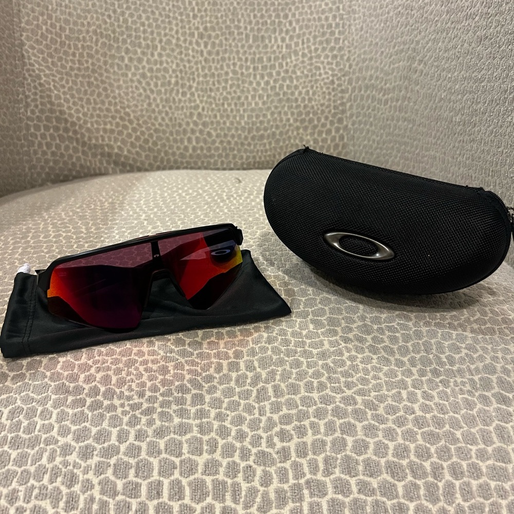 *Brand New* Oakley Sutro lite Sweep Sunglasses - Picture 4 of 4